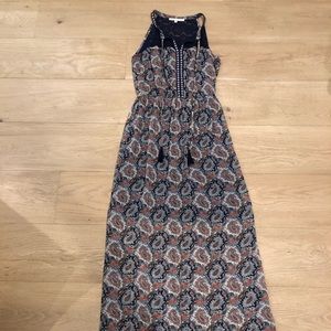 Daniel Rainn dress